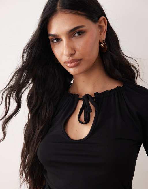 ASOS DESIGN - Top met kapmouwtjes en strikdetail in zwart, 3 van 4