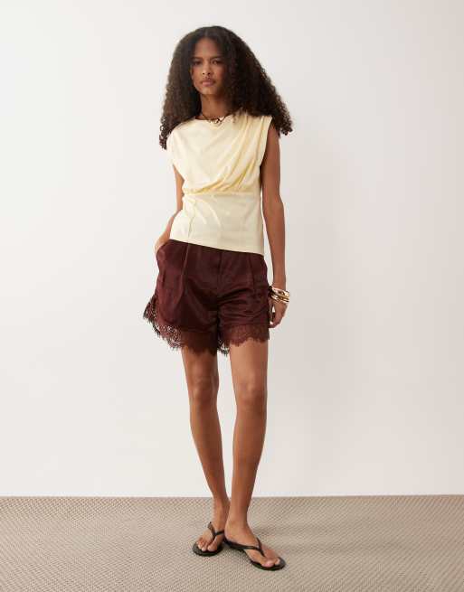 ASOS DESIGN top met korsettaille en gerimpelde bovenkant in crème, 2 van 4
