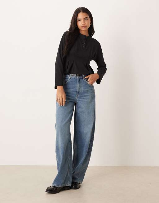 ASOS DESIGN - Top met lange mouwen en geplooide taille in wit, 2 van 4