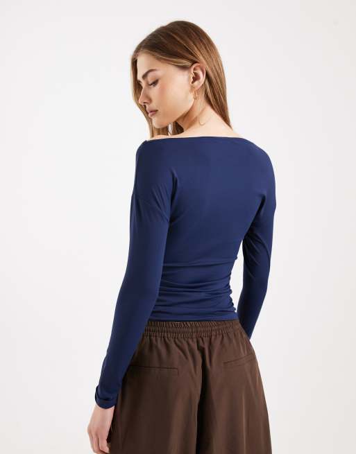 ASOS DESIGN - Top met lange mouwen, rechte hals en gerimpelde top in blauw, 2 van 4