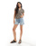 Thumbnail 2 van 4