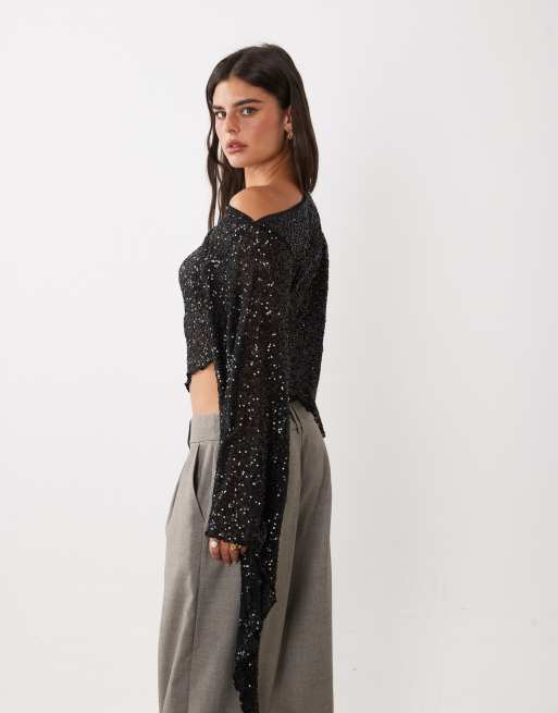 ASOS DESIGN top met lovertjes, asymmetrische gedrapeerde mouw in zwart, 2 van 4