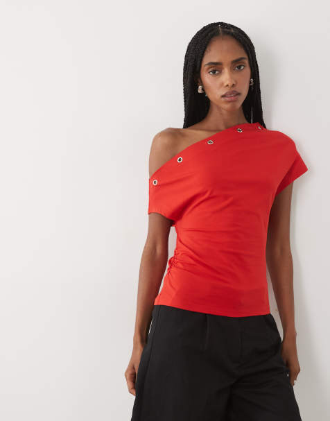 ASOS DESIGN top met oogjesdetail en blote schouders in rood - view 1