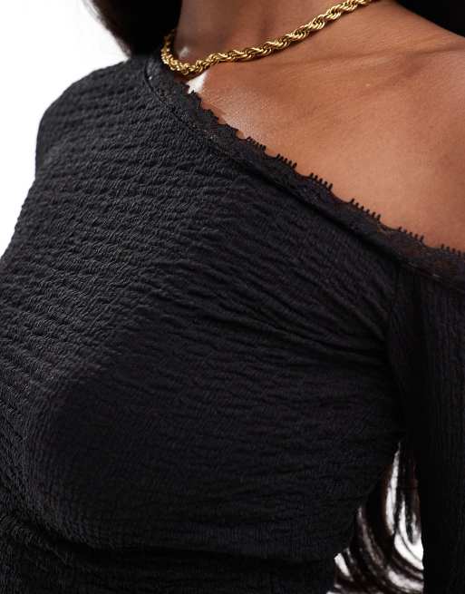 ASOS DESIGN - Top met textuur, blote schouder en kanten afwerking in zwart, 3 van 4