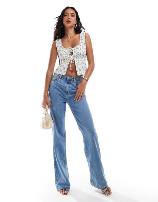 ASOS DESIGN - Top milkmaid beige a fiorellini con allacciatura sul davanti e finiture, 3 di 4