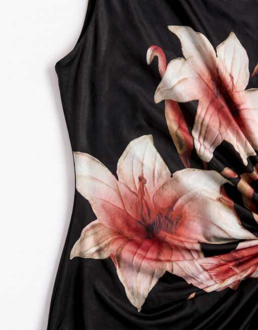 ASOS DESIGN Top mit Halterneck, Fransen-Placement und Blumenmuster in Schwarz, 8 von 8