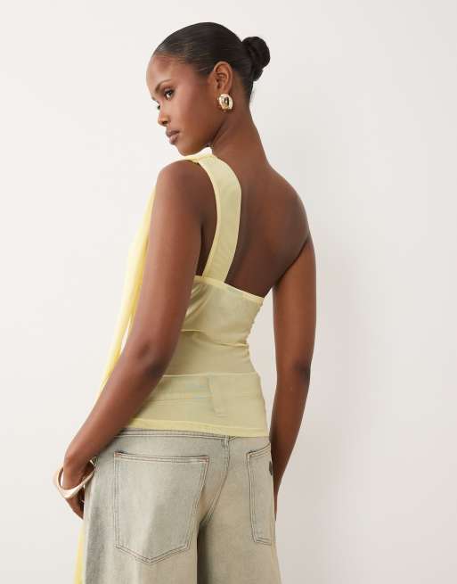 ASOS DESIGN - Top monospalla in rete giallo con fascia e foulard, 3 di 4