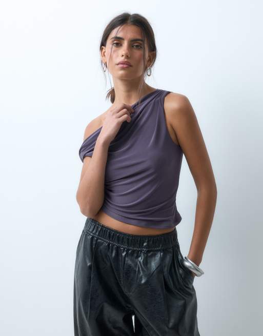 ASOS DESIGN top morbido con nodo sulla spalla e fondo asimmetrico in antracite, 4 di 4