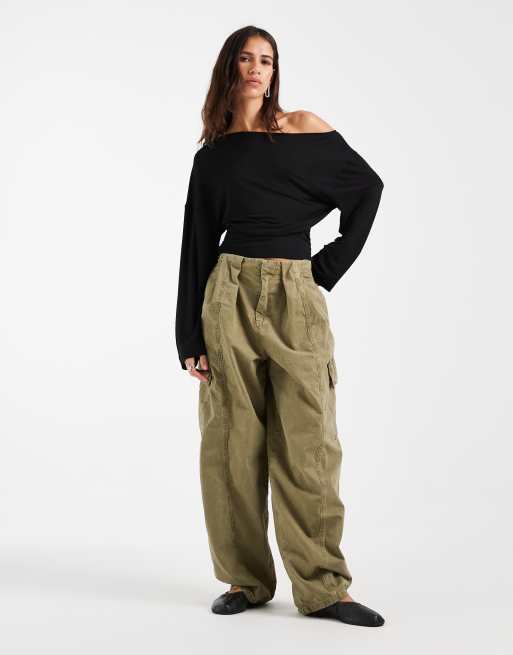 ASOS DESIGN top morbido monospalla a maniche lunghe con vita stretta, nero, 2 di 4