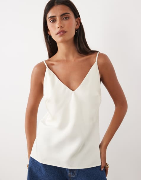 ASOS DESIGN top na ramiączkach z satyny z dekoltem w serek w kolorze ivory - view 1