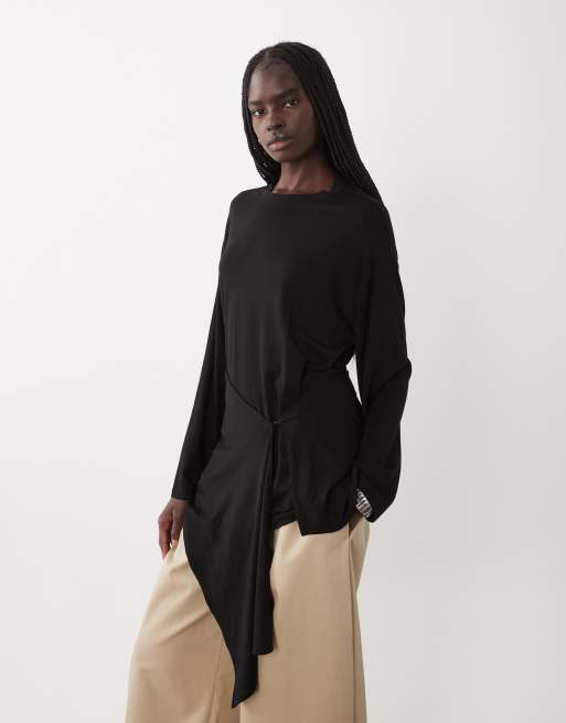 ASOS DESIGN top nero con dettaglio orlo incrociato drappeggiato, 1 di 4