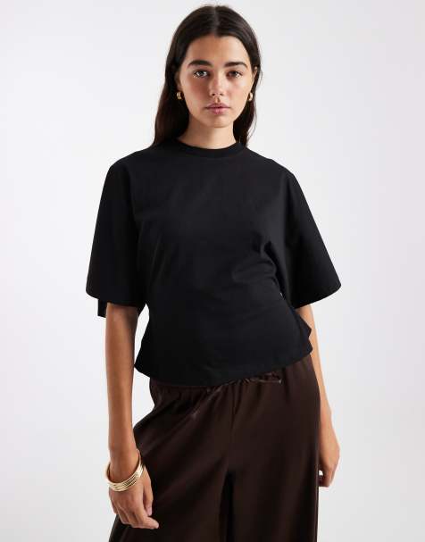 ASOS DESIGN - Top nero stretto in vita con maniche a mantella - view 1