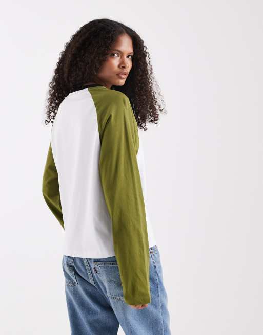 ASOS DESIGN - Top oversize a maniche lunghe raglan verde e bianco, 3 di 4