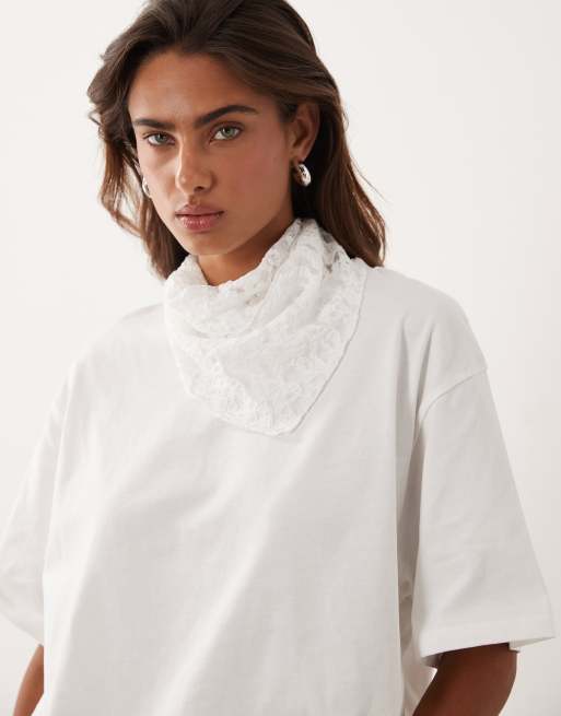 ASOS DESIGN - Top oversize de manga corta con pañuelo de encaje en blanco, 3 de 4