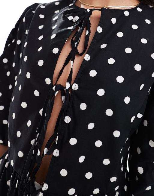ASOS DESIGN - Top peplo in popeline di cotone nero con laccetti e stampa a pois bianchi, 3 di 4