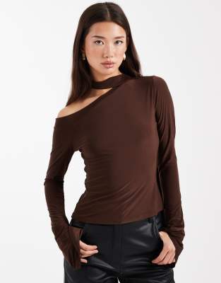 Top près du corps à manches évasées et épaule dénudée avec détail foulard au niveau du col - Marron-Brown M
