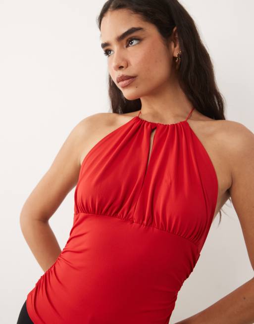 ASOS DESIGN - Top rojo con cuello halter subido y cintura ceñida de poliamida, 2 de 4