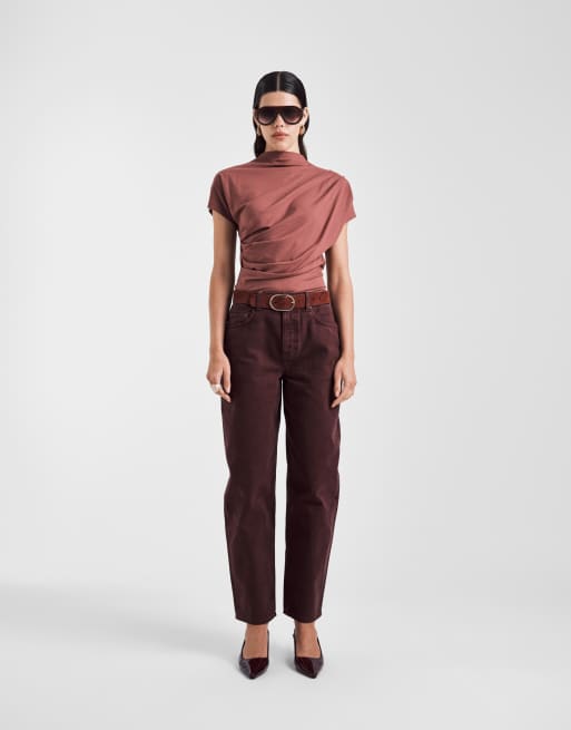 ASOS DESIGN - Top rosa scuro con intreccio e drappeggio sulla spalla, 2 di 4