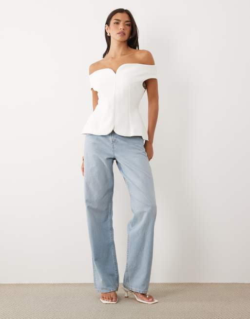 ASOS DESIGN - Top sartoriale avorio con spalle scoperte in coordinato, 2 di 4