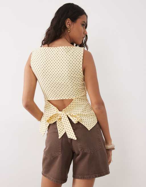 ASOS DESIGN - Top senza maniche allacciato sul retro con scollo a barchetta a pois, 4 di 4