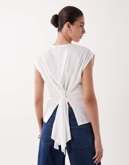 ASOS DESIGN - Top senza maniche bianco con dettaglio raccolto sul retro