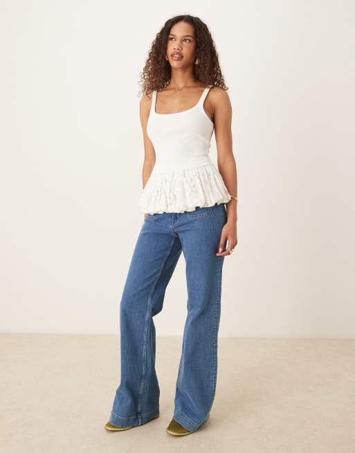 ASOS DESIGN - Top senza maniche bianco con fondo a palloncino in pizzo, 2 di 4