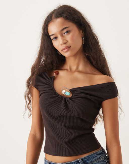 ASOS DESIGN - Top senza maniche color cioccolato a coste con dettagli