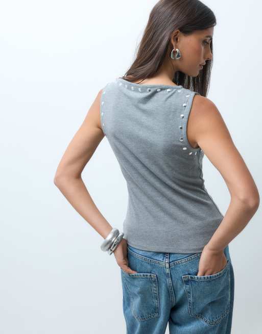 ASOS DESIGN - Top senza maniche grigio mèlange con borchie, 2 di 4