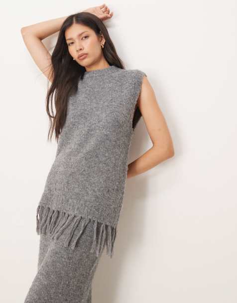 ASOS DESIGN - Top senza maniche in bouclé antracite con frange in coordinato - view 1