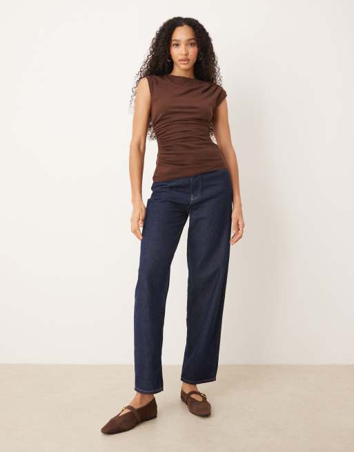 ASOS DESIGN - Top senza maniche in cotone arricciato color cioccolato, 2 di 4