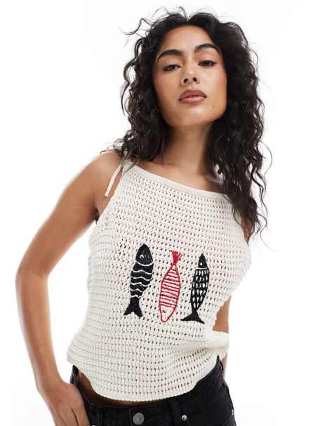 ASOS DESIGN - Top senza maniche in maglia color écru con ricamo di pesci - view 1