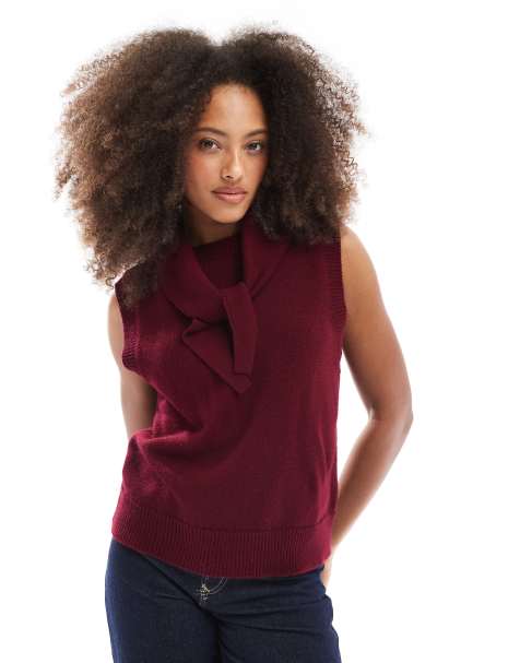 ASOS DESIGN - Top senza maniche in maglia rosso ciliegia con sciarpa attaccata - view 1