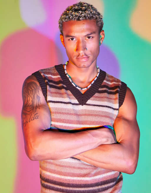 ASOS DESIGN - Top senza maniche in maglia soffice marrone a righe