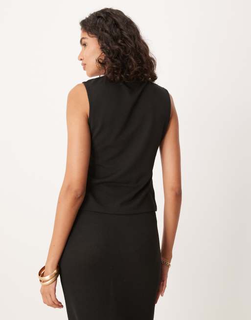 ASOS DESIGN - Top senza maniche nero con scollo a V e bottoni in coordinato, 2 di 4