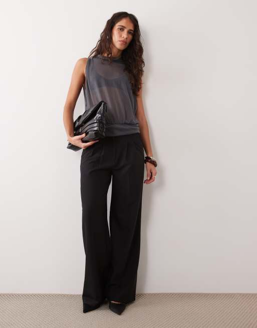 ASOS DESIGN - top sin mangas de punto semitransparente con cuello alzado en gris carbón, 2 de 4