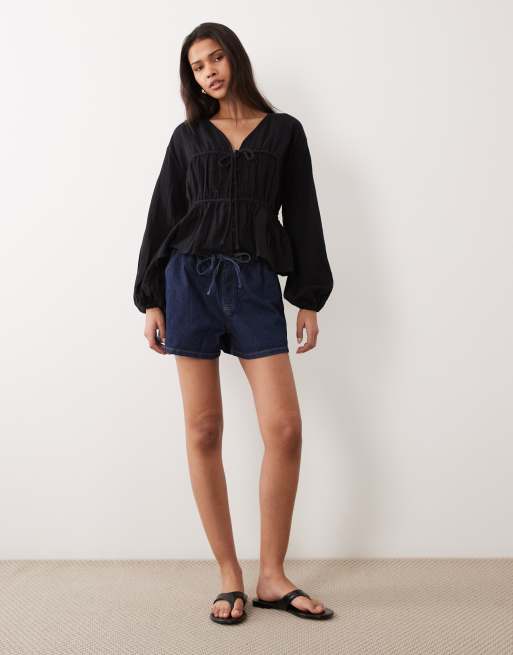 ASOS DESIGN - Top smocké boutonné à l'avant avec manches longues - Noir, 2 de 4