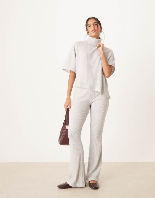 ASOS DESIGN - Top spazzolato grigio a coste accollato drappeggiato in coordinato, 2 di 4