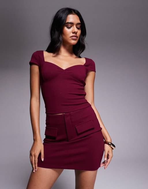ASOS DESIGN - Top strutturato in tessuto ponte bordeaux in coordinato