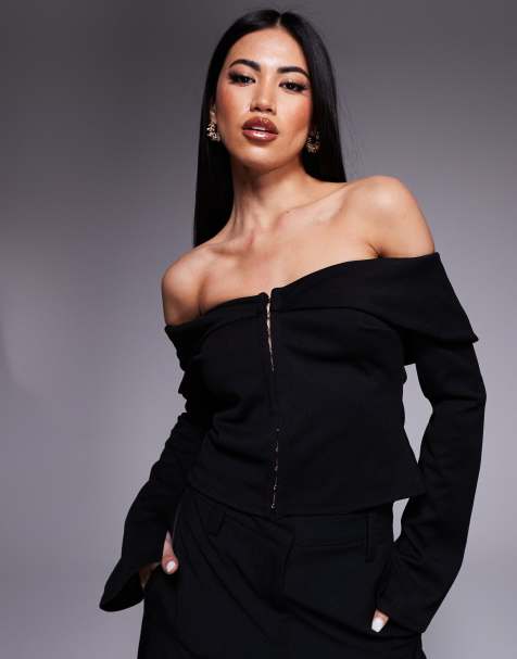 ASOS DESIGN - Top strutturato nero con scollo alla Bardot risvoltato e chiusura con gancetti - view 1
