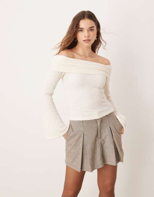 ASOS DESIGN - Top super morbido a bolle color crema con scollo Bardot e maniche a campana