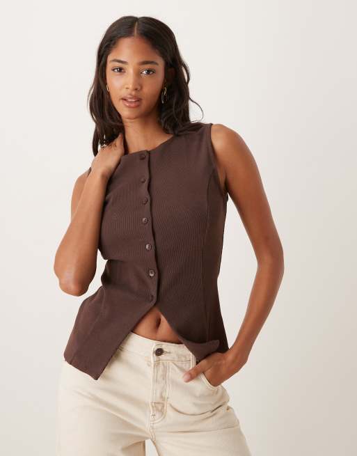 ASOS DESIGN - Top taglio lungo marrone a coste stretto in vita con bottoni