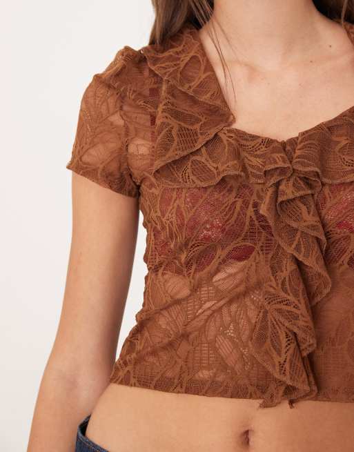 ASOS DESIGN - Top testurizzato color cioccolato in pizzo con volant sul davanti, 3 di 4