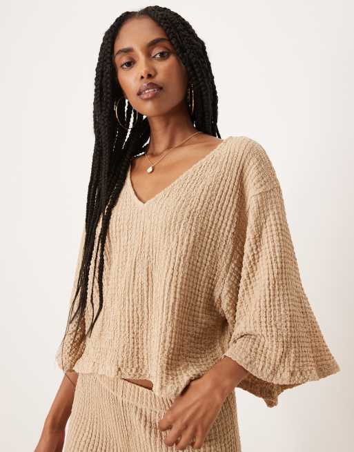 ASOS DESIGN - Top testurizzato oversize color pietra con maniche ampie e scollo a V in coordinato