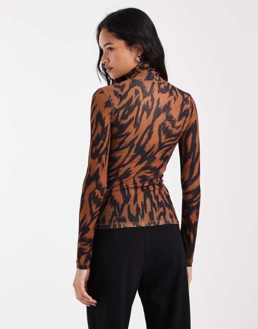 ASOS DESIGN top transparent à col roulé et manches longues imprimé zèbre marron, 4 de 4
