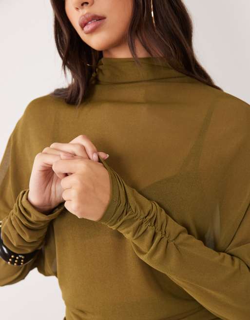 ASOS DESIGN top trasparente con maniche a pipistrello, collo alto e maniche arricciate color oliva, 4 di 4