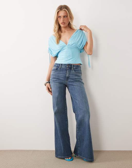 ASOS DESIGN - Top turquesa con fruncido profundo y hombros descubiertos, 2 de 4