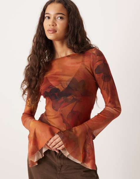 ASOS DESIGN - Top van doorschijnend mesh met uitlopende mouwen en bloemenprint in roestbruin - view 1