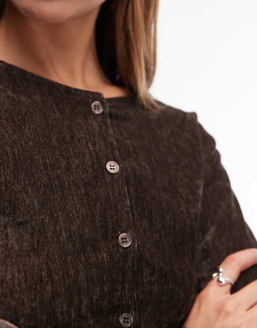 ASOS DESIGN - Top van fluweel met knoopsluiting in zwart, 3 van 4