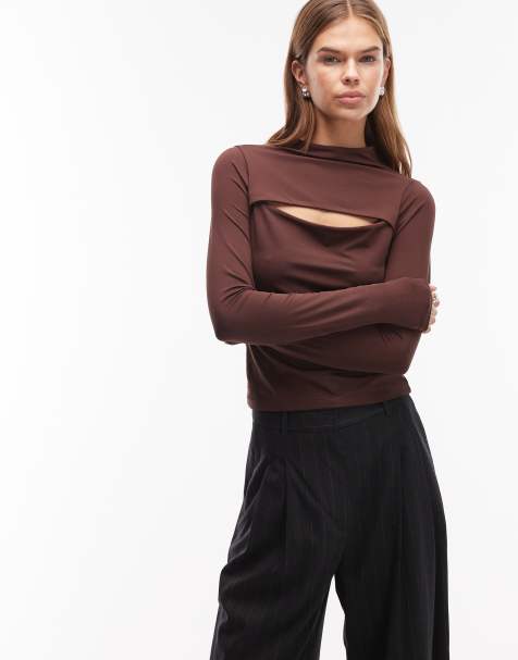 ASOS DESIGN - Top van gladde stof met lange mouwen en uitsnijding in chocoladebruin - view 1