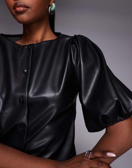 ASOS DESIGN - Top van PU met pofmouwen en knoopsluiting in zwart, 4 van 4